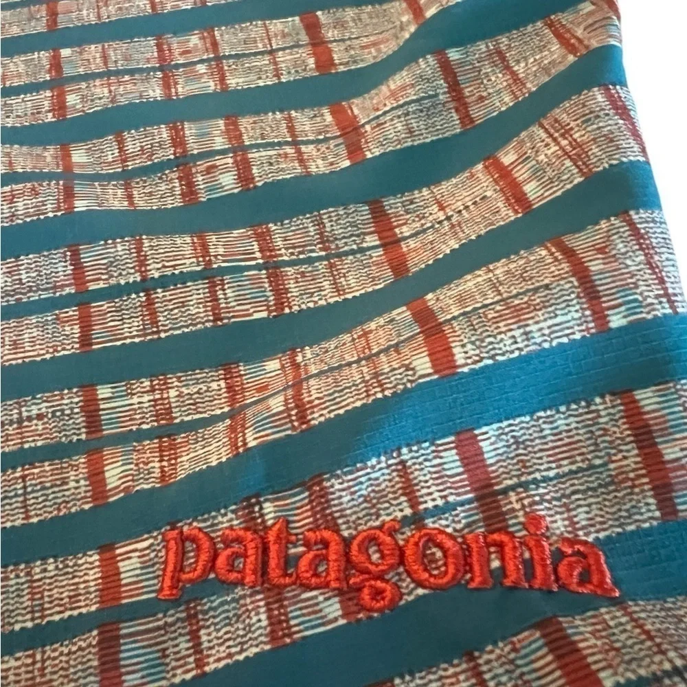 PATAGONIA MEN’S SWIM TRUNKS TEAL AND RUST ABSTRACT PATTERN SIZE 38